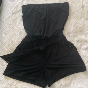 WH/BM Strapless short romper